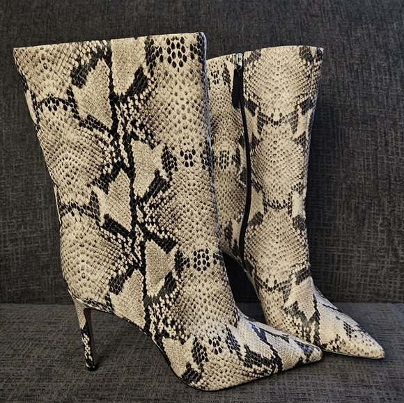 Schutz Snakeskin Leather Sole Heels - Picture 2 of 7